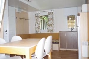 Camping Club Lou Village Vendres France J2ski