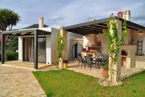 Villa Larna Corfu - Armenádes