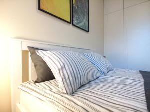 Airport Residence Red