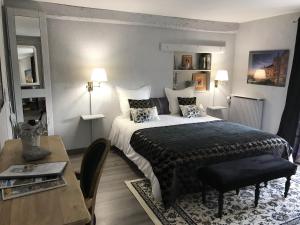 B&B / Chambres d'hotes La Levraudiere : photos des chambres