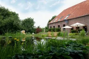 Lindenhof Gästehaus & Hofcafe - 莱茵河畔米灵恩