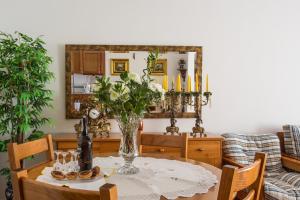 Elegant Sea View Apartment