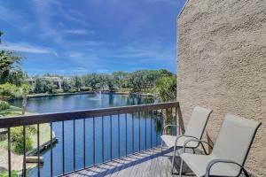 One-Bedroom Apartment room in Island Club Condos 2