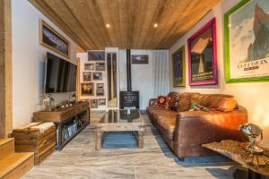 Chalet Yolo - Chalet Retreat in Central Chamonix Steam Room