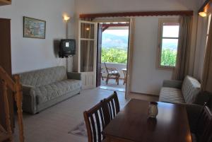 Troyan Hill Apartments Lesvos Greece