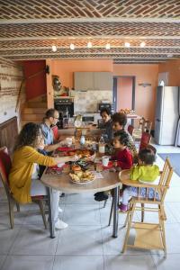 Maisons de vacances La Tourelle - Gite de charme entre Arras et Albert : photos des chambres