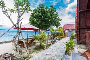 Phòng Deluxe hướng biển giường đôi (Deluxe Double Room with Sea View)