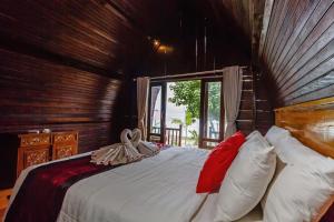 Phòng Deluxe hướng biển giường đôi (Deluxe Double Room with Sea View)