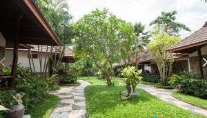 Salad Beach Resort - SHA Extra Plus