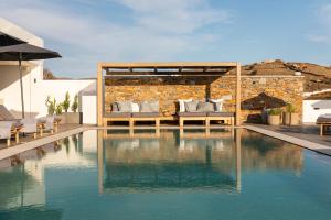 Chora Kythnos Suites