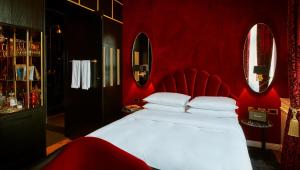 Intime room in Provocateur Berlin