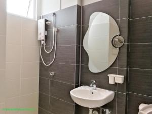 JYNest Midori Green @ Austin Heights Homestay