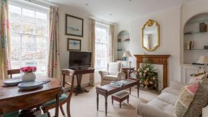 37 Devonshire Mews West