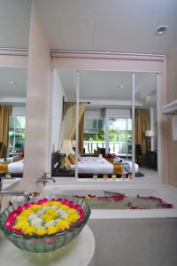 Baan Karonburi Resort