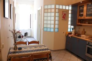 Green Market Apartment
