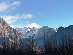 Beti Blu, Kaninska vas