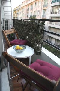 Appartements Very Central apartment with Terrace : photos des chambres