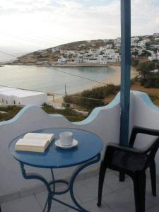 voulas rooms Donousa-Island Greece