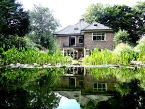 Apartment in Romantic Villa - Hollandsche Rading