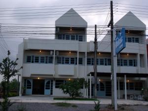 Albatross Guesthouse @ Thungwualaen Beach