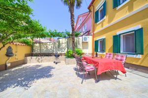 Little villa Tony- Center 40m beach Crikvenica
