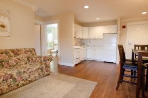 Carriage House Country Club