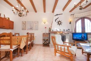 Villa Ritter - three bedroom with private pool - by Holiday Rentals Villamar