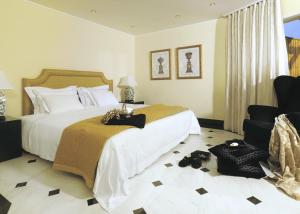 Luxury 1 Bedroom Suite with Garden View