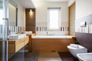 Villa with Private Pool - Three Levels