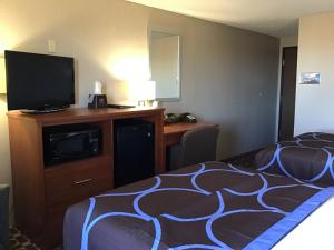 Queen Room with Two Queen Beds - Non-Smoking room in Super 8 by Wyndham Miles City