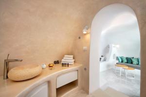 Ananda Infinity Santorini Greece