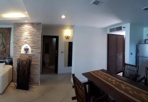 Karon Beach Apartment Sea View