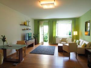 Apartment with Terrace room in Hotel Die Residenz