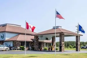 Quality Inn & Suites Newberry - Germfask