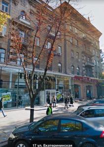 2 Bedroom on Deribasovskaya Str.