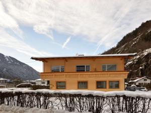 Apartment in Oetz near Ski Lift