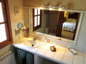 Two-Bedroom Apartment room in Agroturismo sa Rota d' en Palerm
