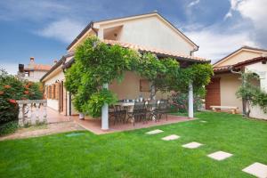 Villa Aurata in Ližnjan (Haus für 8-9 Personen)