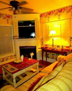 Cottage room in Shamrock Thistle & Crown B&B