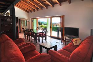 Spacious Villa in Parecag with a Swimming Pool 