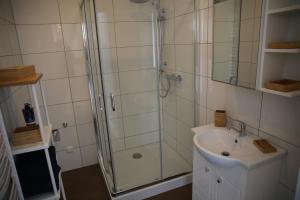 Celestial Living l DG212