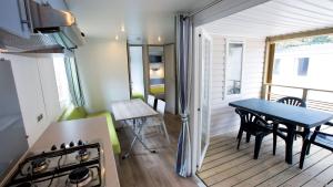 Complexes hoteliers Club Vacances Bleues Domaine de Chateau Laval : photos des chambres