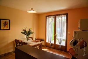 Maisons de vacances Camping l'Air du Lac*** : photos des chambres