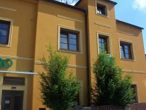 尤罗旅馆 - 巴甫洛夫