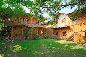 Brushwood Villa- Cottages and Bar - دانديلي