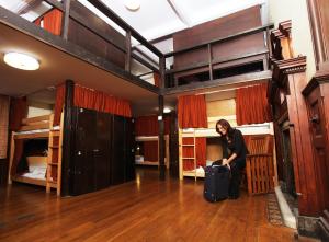 Bed in 18-Bed Mixed Dormitory Room room in Palmers Lodge Swiss Cottage