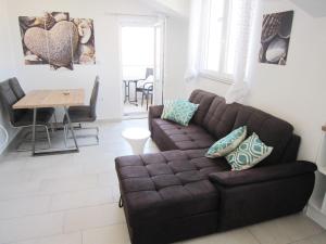 M&B guest house Srima
