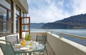 The Cliff Hotel