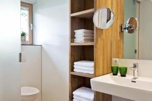 Natürlich Hell. Aparthotel & Camping