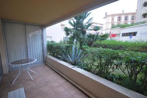 Appartements Appartement 1 Chambre Petit Juas : photos des chambres